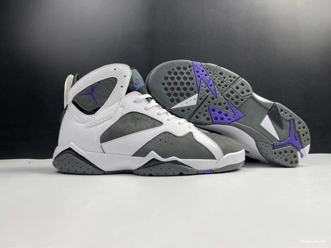 One Kick (2021) Flint CU9307-100 Retro 7 Jordan 0728